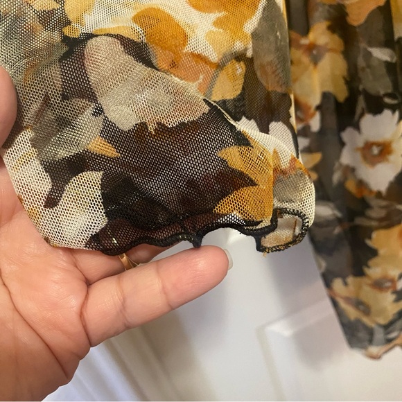 Floral Sheer Kimono Cardigan - Picture 7 of 7